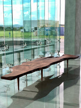 Cargar imagen en el visor de la galería, Aliza Bench